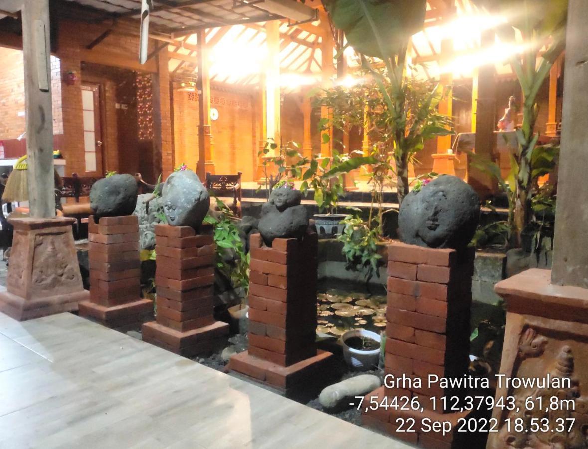 Grha Pawitra Trowulan Apartment Luaran gambar