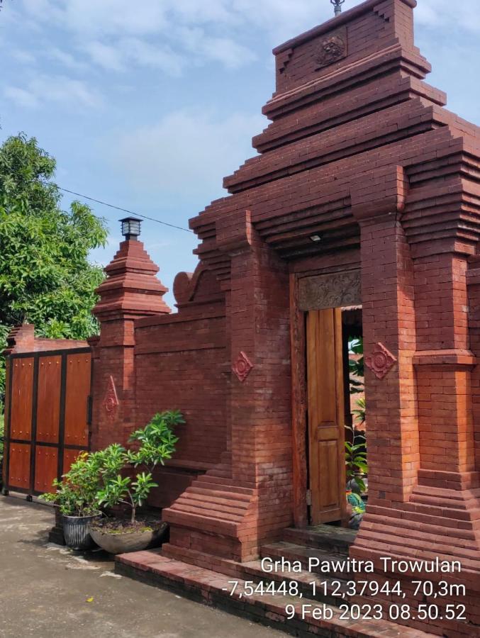 Grha Pawitra Trowulan Apartment Luaran gambar