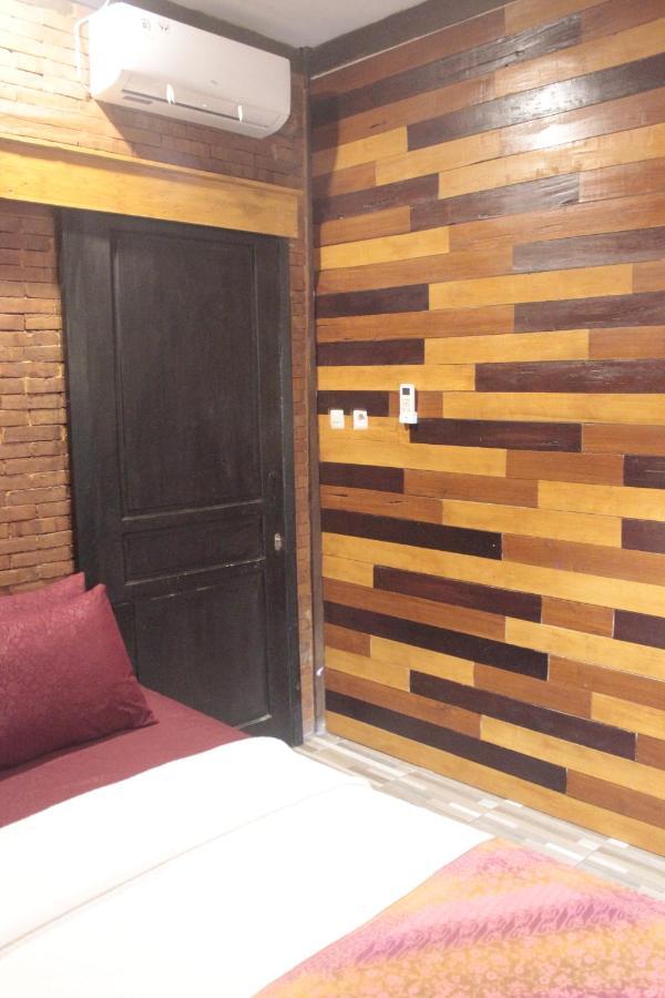 Grha Pawitra Trowulan Apartment Luaran gambar