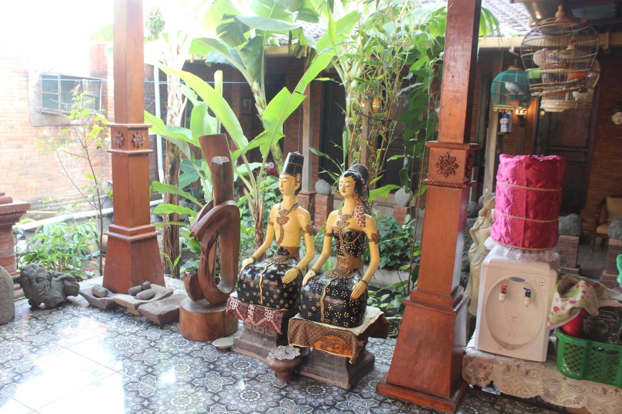 Grha Pawitra Trowulan Apartment Luaran gambar