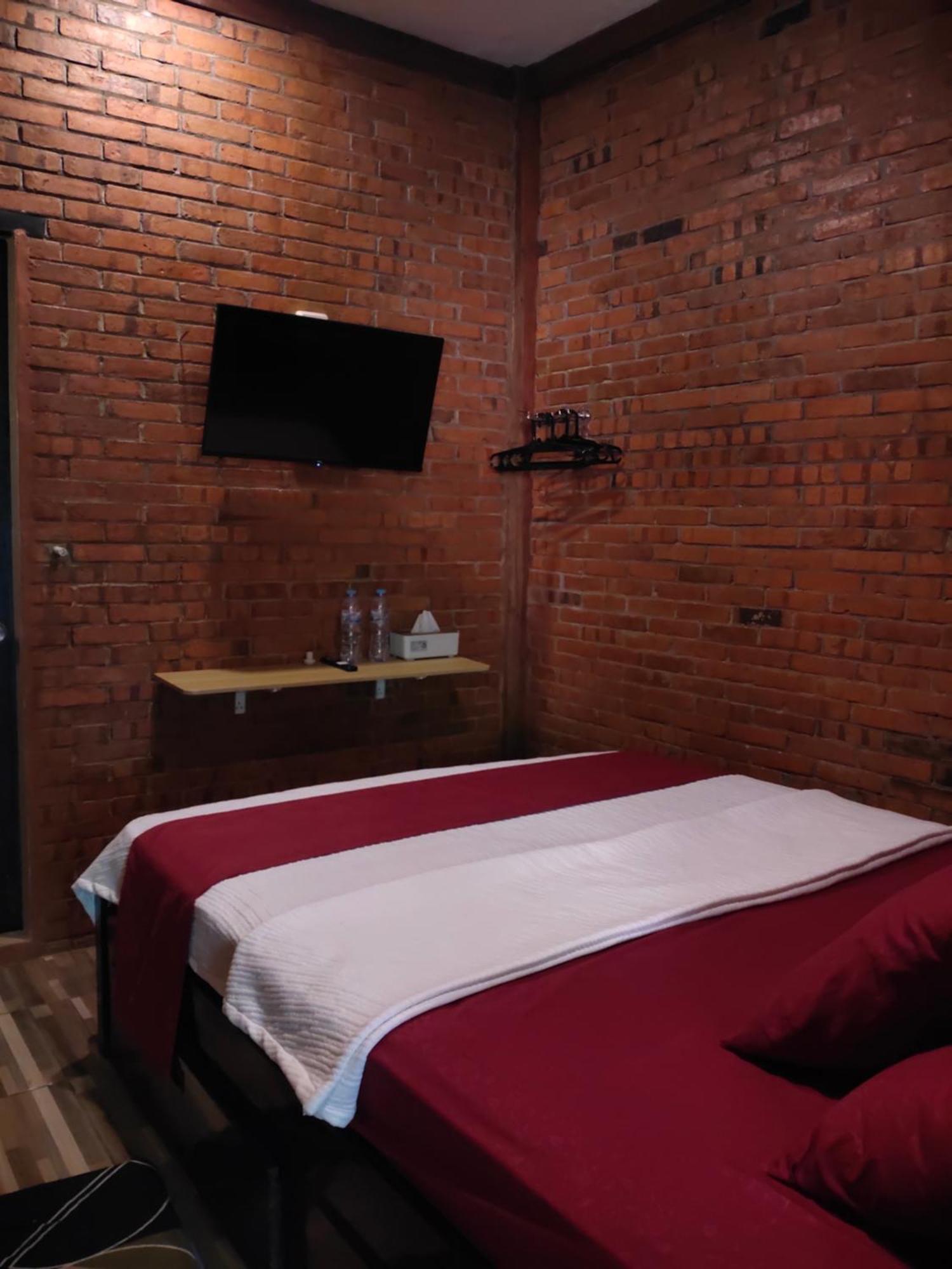Grha Pawitra Trowulan Apartment Luaran gambar