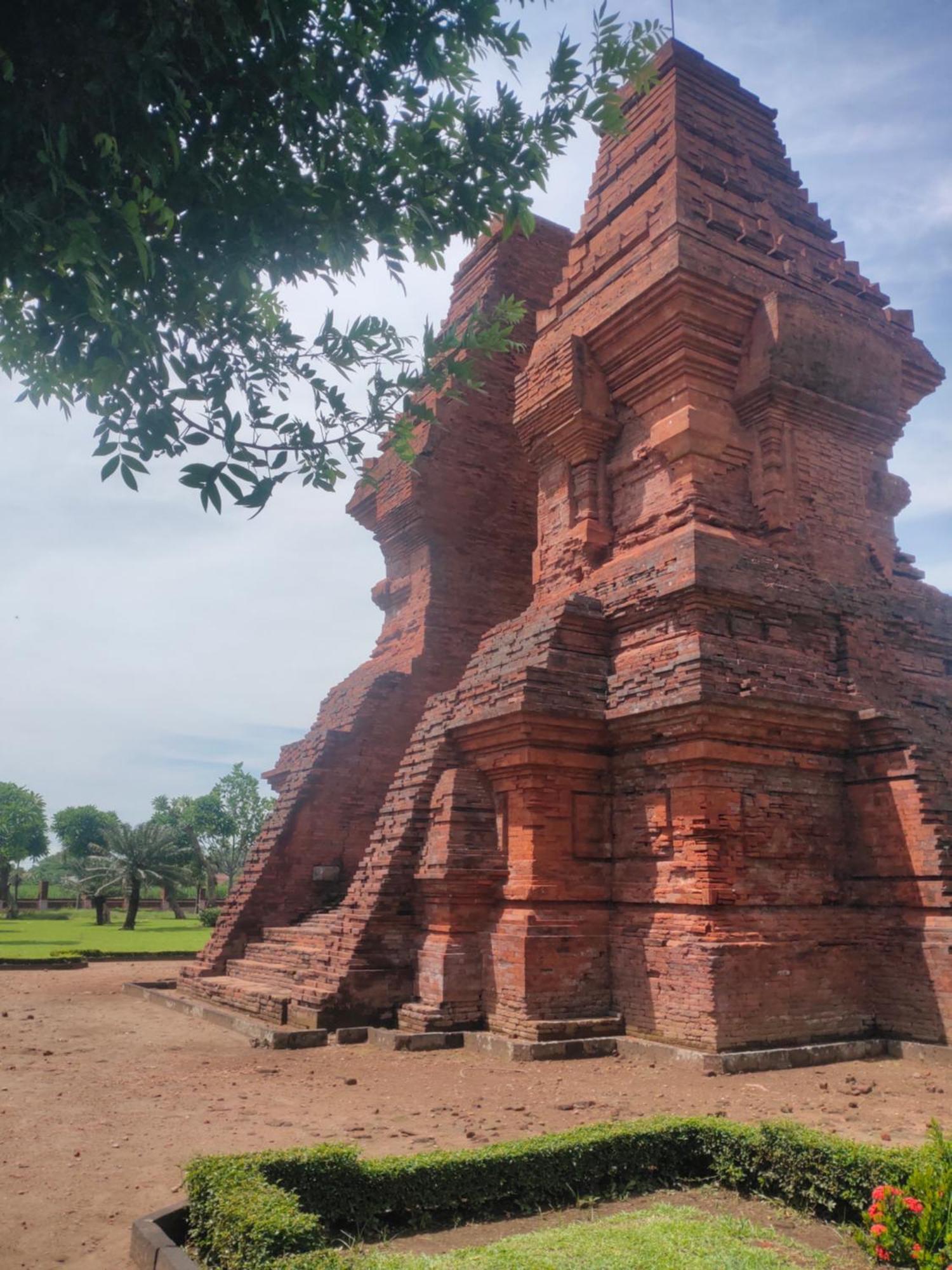 Grha Pawitra Trowulan Apartment Luaran gambar