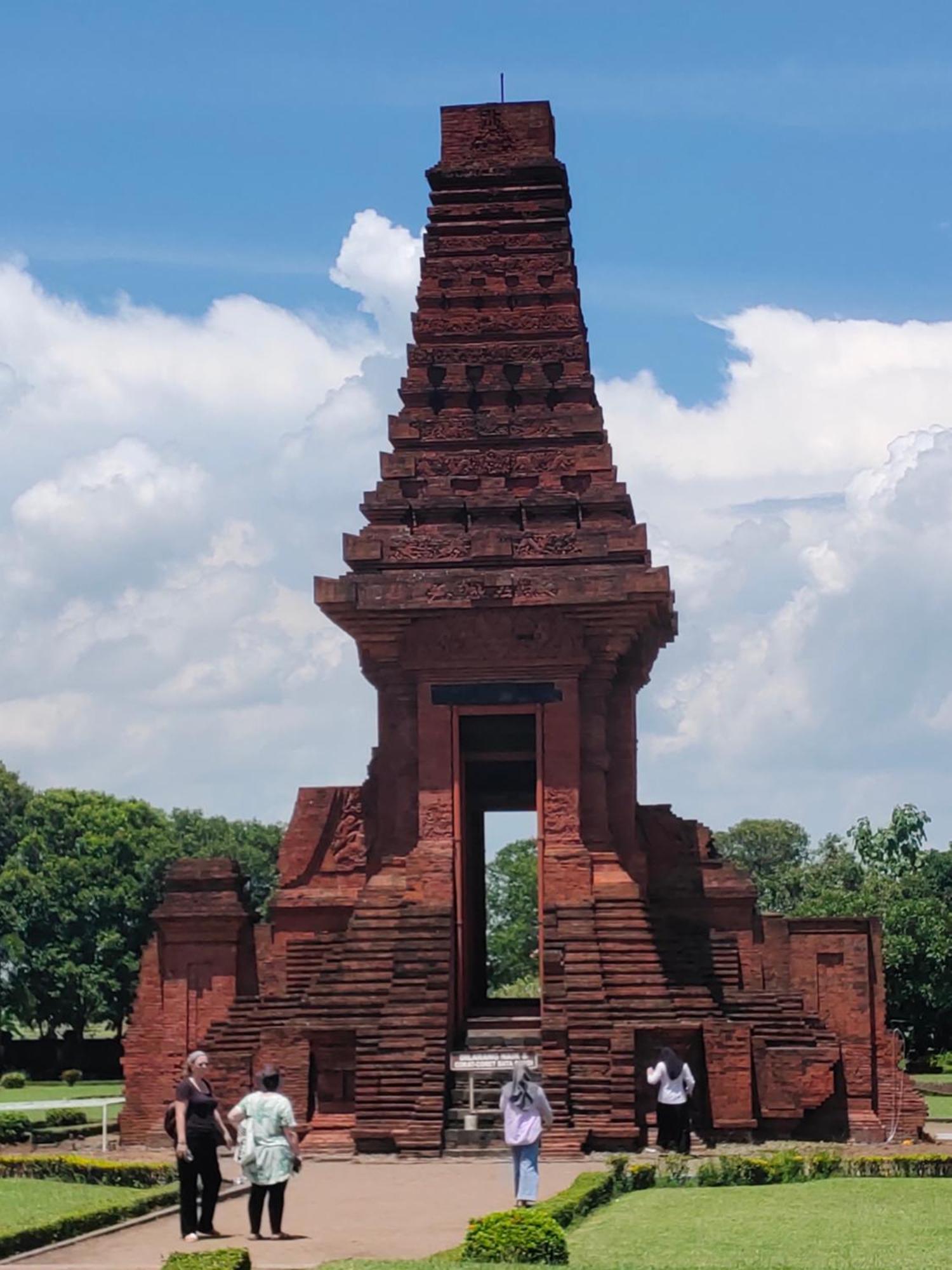 Grha Pawitra Trowulan Apartment Luaran gambar